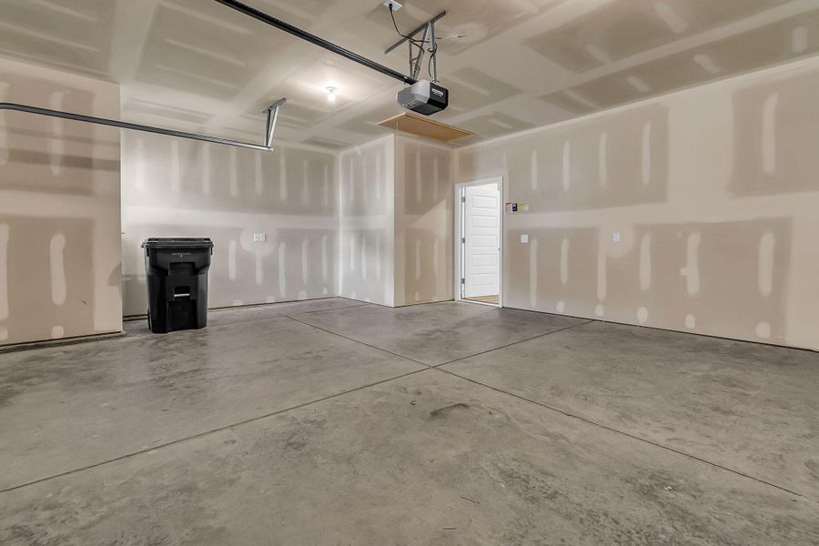 Spacious, unfurnished interior of a new home in Horizons at Summers Corner | 55+: The Cottages, Summerville (Image 19). Spacious, unfurnished interior of a new home in Horizons at Summers Corner | 55+: The Cottages, Summerville (Image 19).