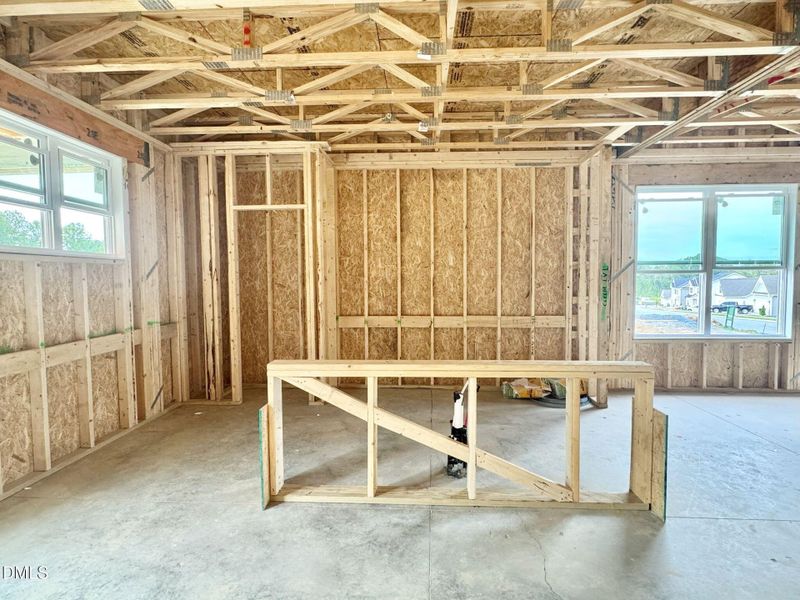 20250928_212310650_iOS