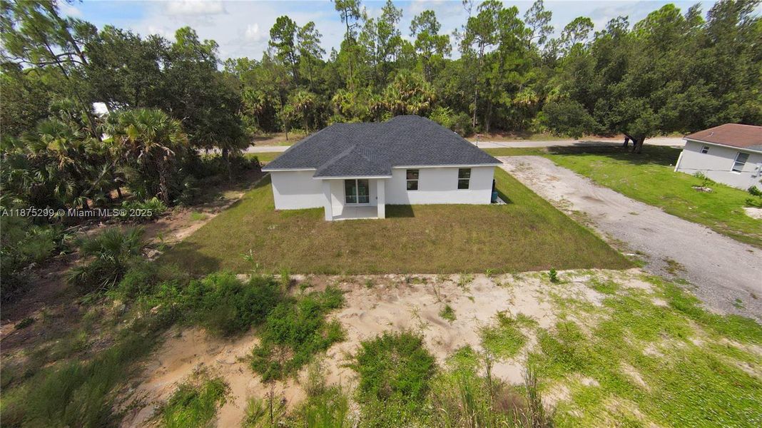 Image 20 of a home in . Image 20 of a home in .