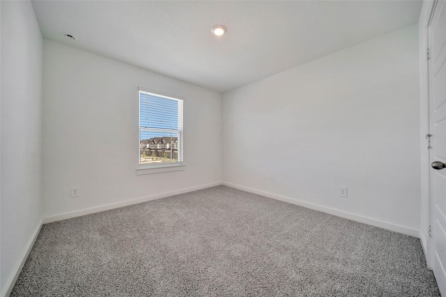 Spacious, unfurnished interior of a new home in City Gate, Houston (Image 14).