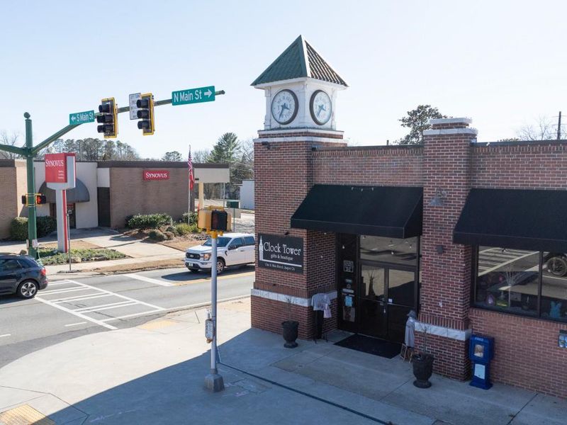 Image 61 of a home in Rolling Meadows.