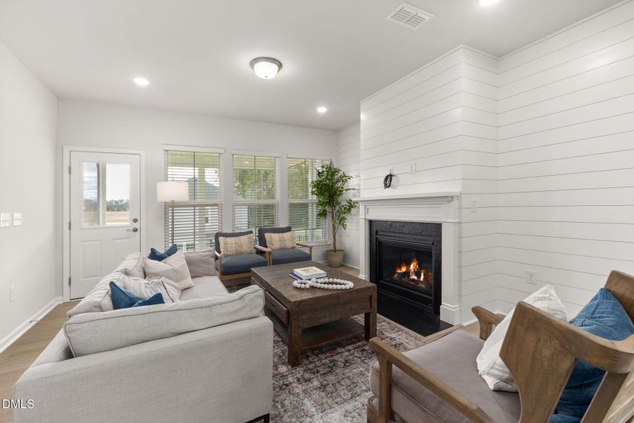 6-web-or-mls-DX3A2811