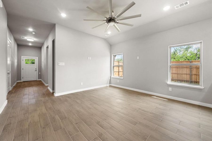 Spacious, unfurnished interior of a new home in , Kerens (Image 36).