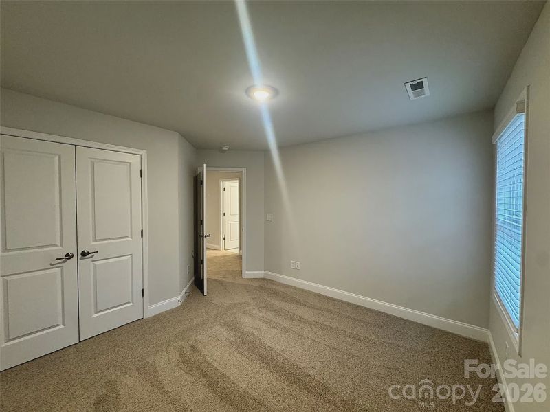 Spacious, unfurnished interior of a new home in Pine Trace, Gastonia (Image 22). Spacious, unfurnished interior of a new home in Pine Trace, Gastonia (Image 22).