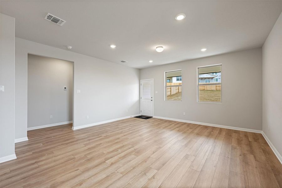 Photos are representative images and renderings for illustrative purposes only. Actual structural options and design images of the home may vary.