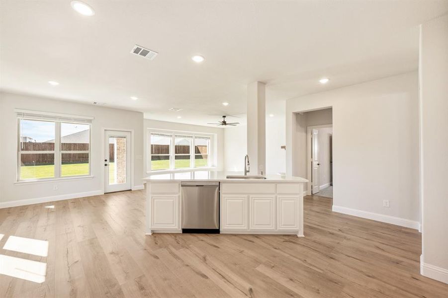 Spacious, unfurnished interior of a new home in Waterscape Classic 60s, Royse City (Image 24). Spacious, unfurnished interior of a new home in Waterscape Classic 60s, Royse City (Image 24).