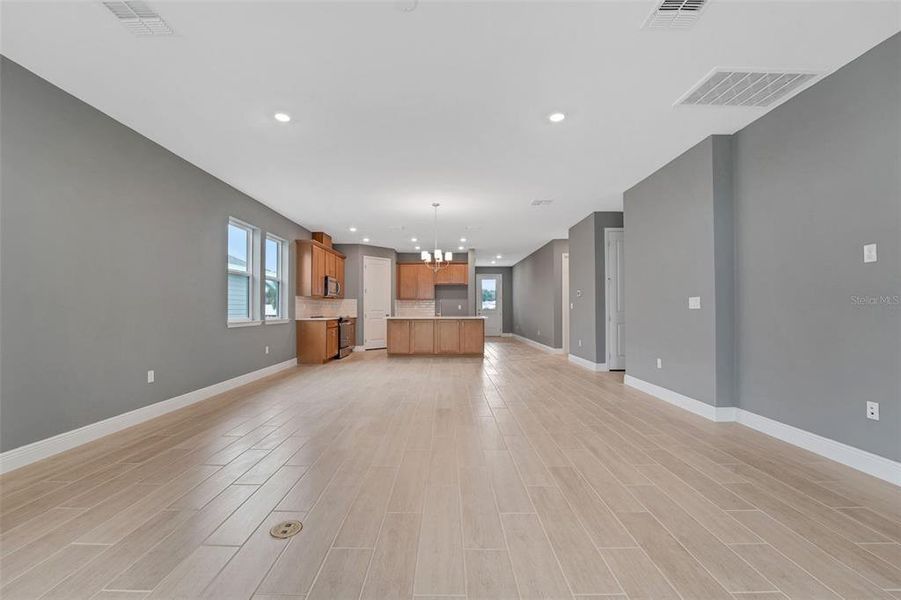 Spacious, unfurnished interior of a new home in Green Key Village, Lady Lake (Image 26). Spacious, unfurnished interior of a new home in Green Key Village, Lady Lake (Image 26).