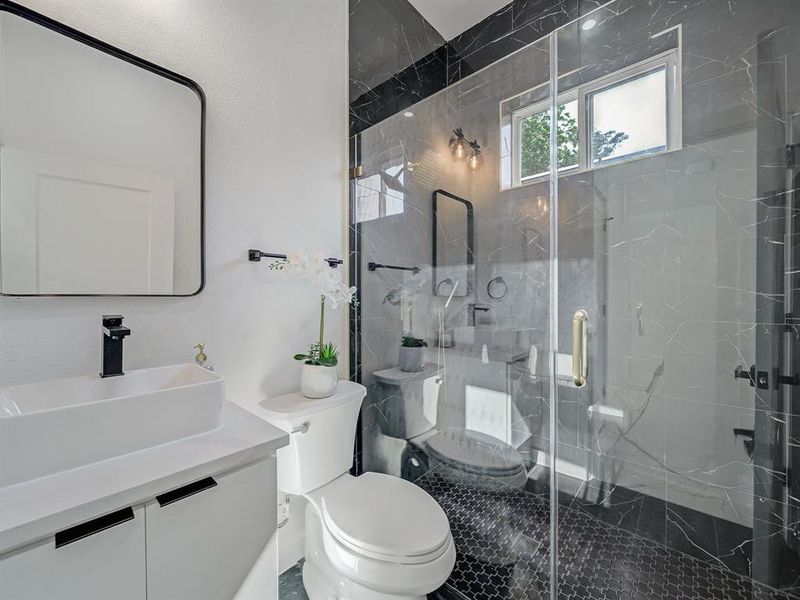 1st Floor Bathroom