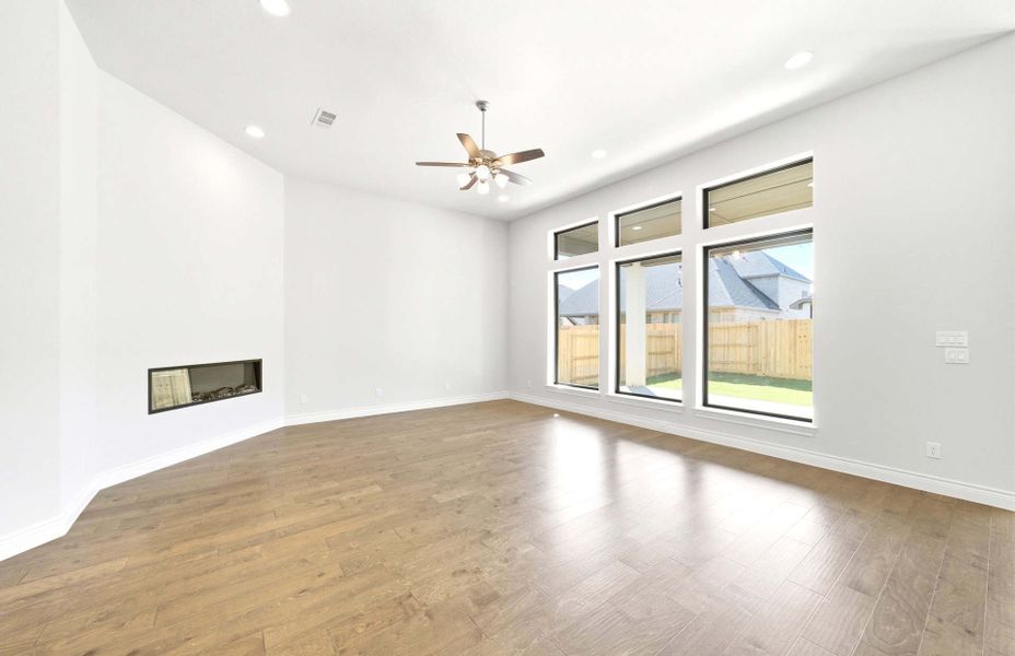 Representative unfurnished interior of a home built from the 2688AU by Ravenna Homes in Audubon 60′, Magnolia (Image 24).