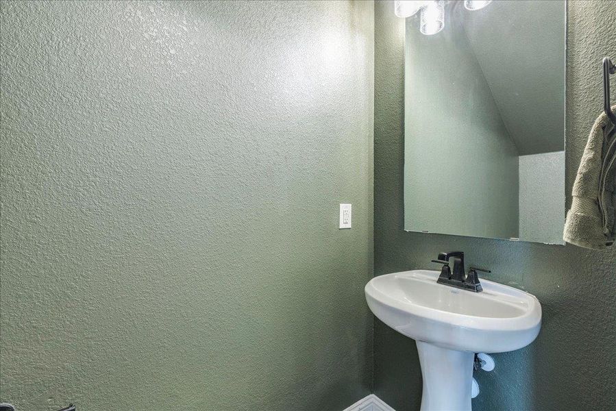 Image 35 of a home in .