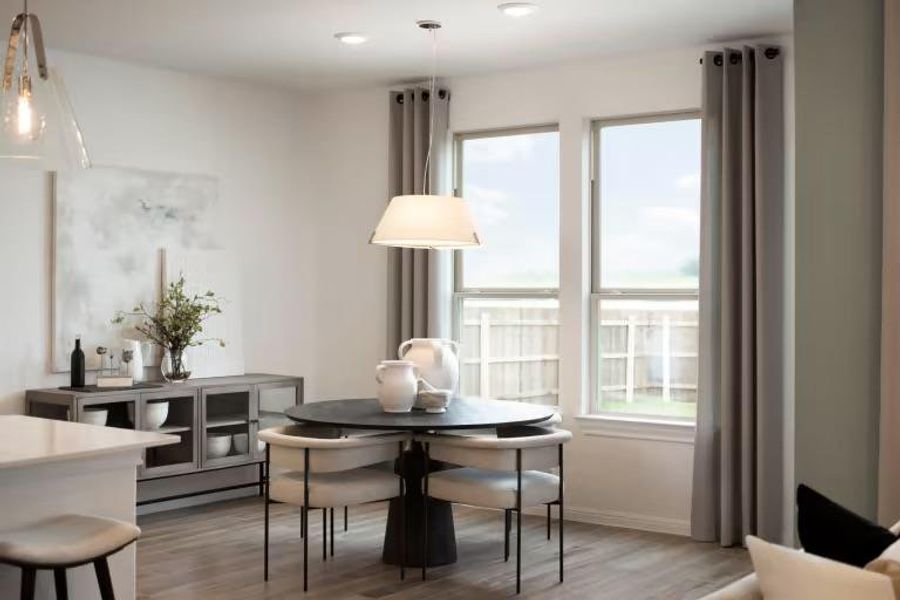 Photo of Pulte model home with same floor plan, not of actual home listed. Photo of Pulte model home with same floor plan, not of actual home listed.