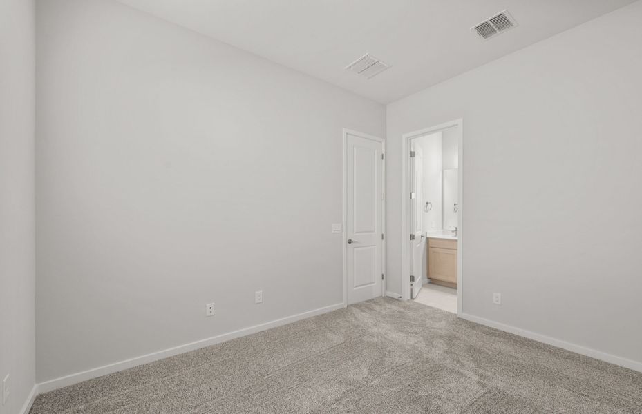 Spacious, unfurnished interior of a new home in Regent Hills - Meadow Series, Buckeye (Image 20).