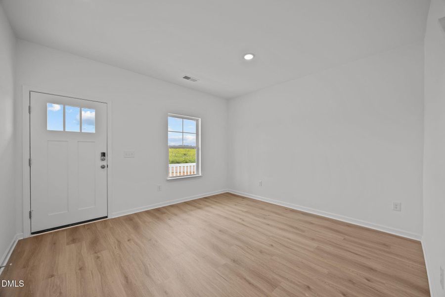 16-web-or-mls-IMG_2526 16-web-or-mls-IMG_2526