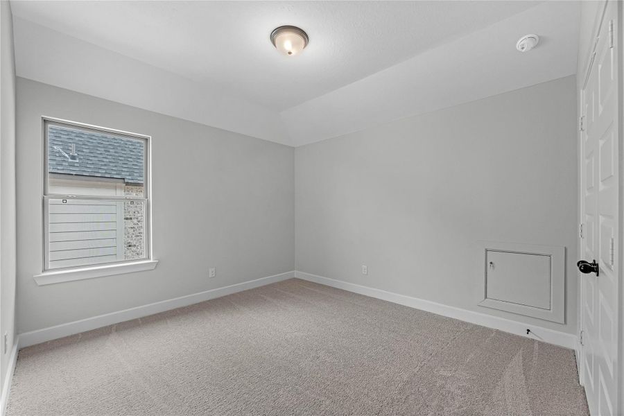 Representative image. Features, specifications, selections and colors may vary.