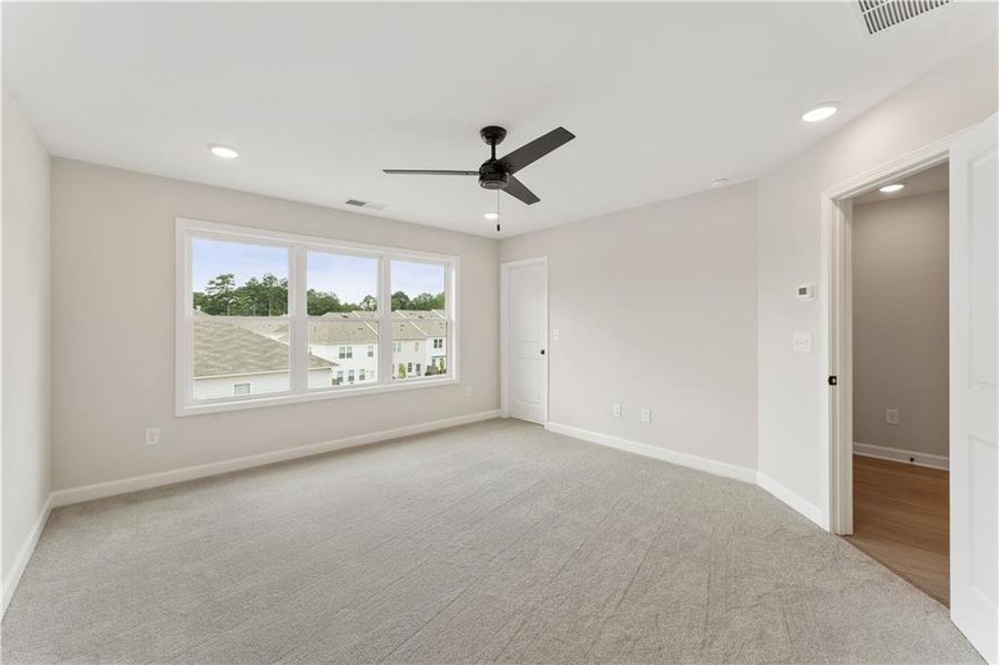 Spacious, unfurnished interior of a new home in East Park Village, Kennesaw (Image 25). Spacious, unfurnished interior of a new home in East Park Village, Kennesaw (Image 25).