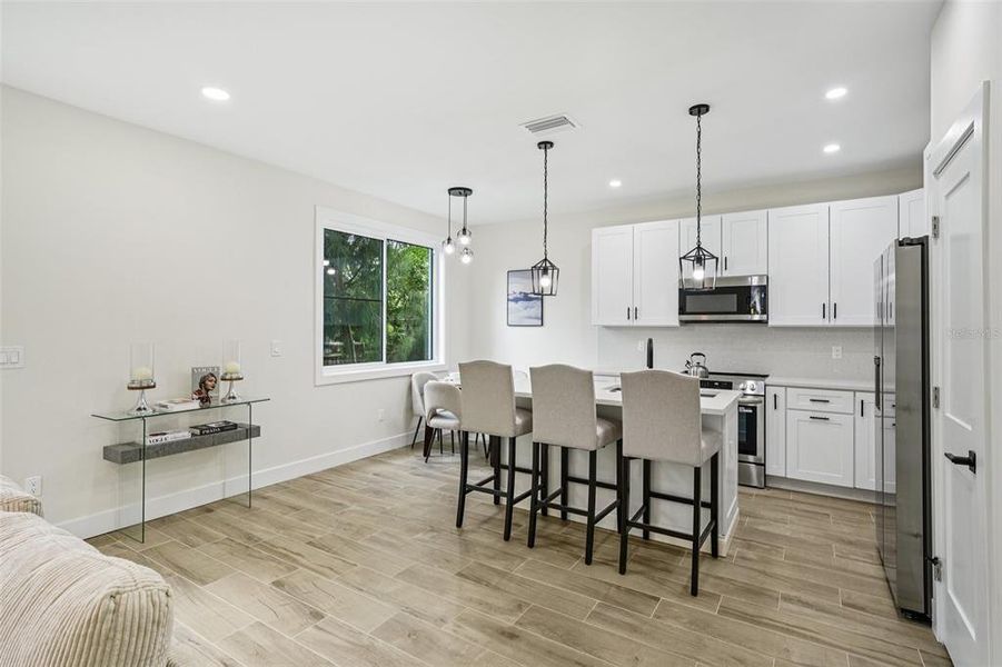 Furnished interior view inside a new home in , Largo (Image 13).
