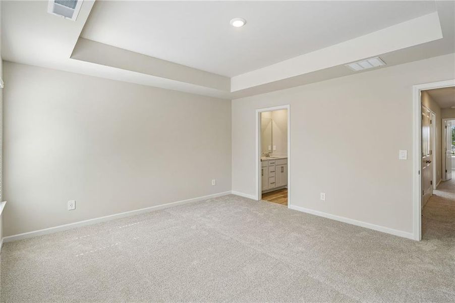 Spacious, unfurnished interior of a new home in Artisan Walk, Fairburn (Image 21). Spacious, unfurnished interior of a new home in Artisan Walk, Fairburn (Image 21).