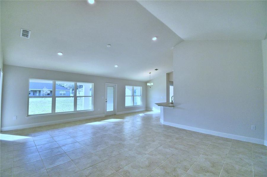 Spacious, unfurnished interior of a new home in Cadence Crossing, Auburndale (Image 19).