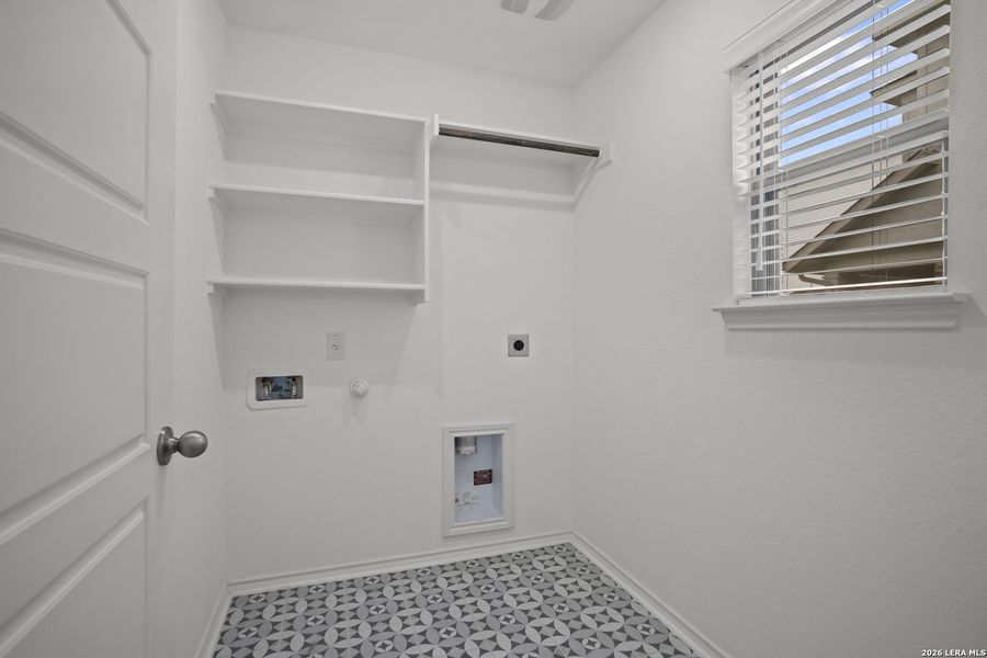 Spacious, unfurnished interior of a new home in The Parklands, Schertz (Image 20). Spacious, unfurnished interior of a new home in The Parklands, Schertz (Image 20).