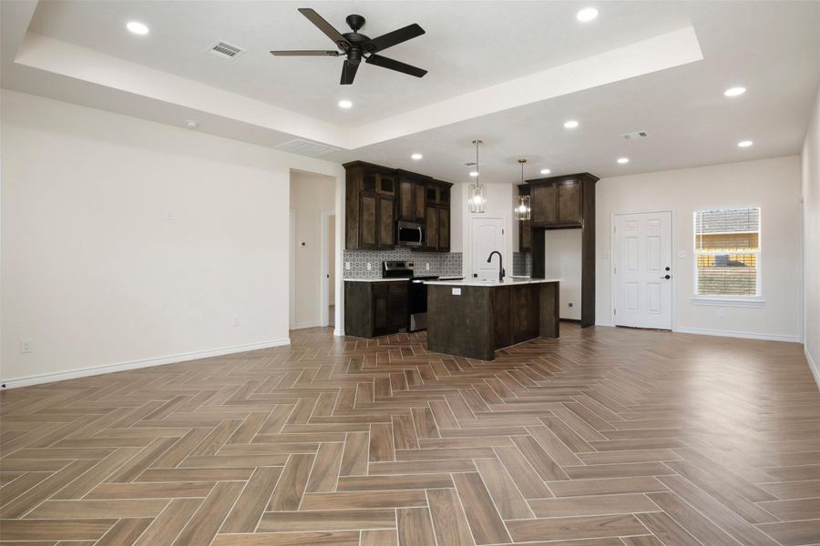 Furnished interior view inside a new home in , Hearne (Image 8).