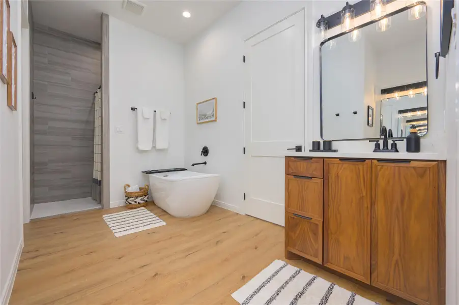 Furnished interior view inside a new home in , Bastrop (Image 11).