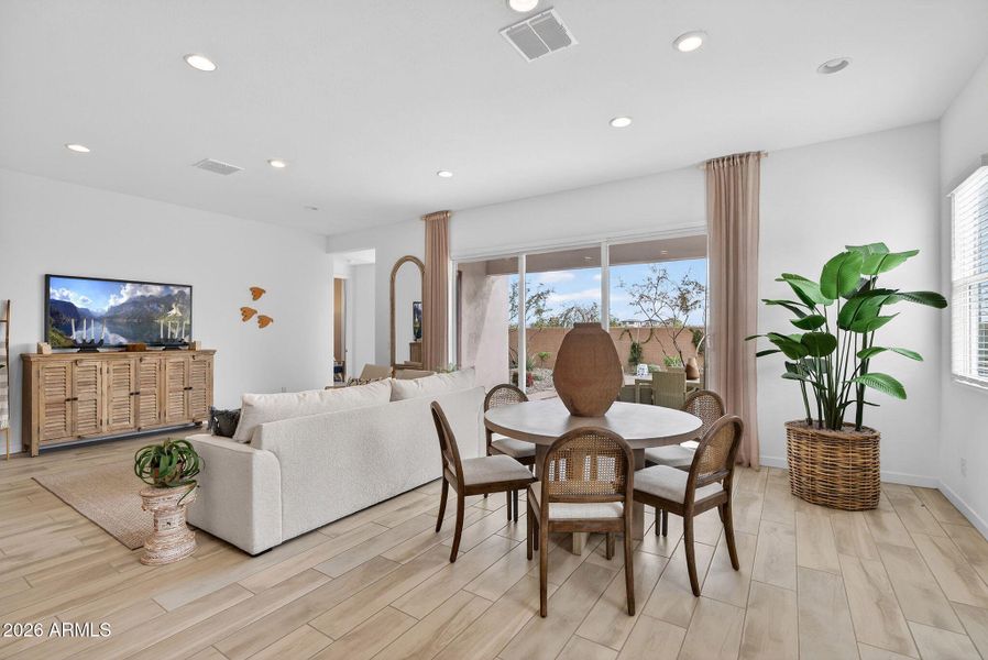 16-web-or-mls-519965 Dutchman Dr