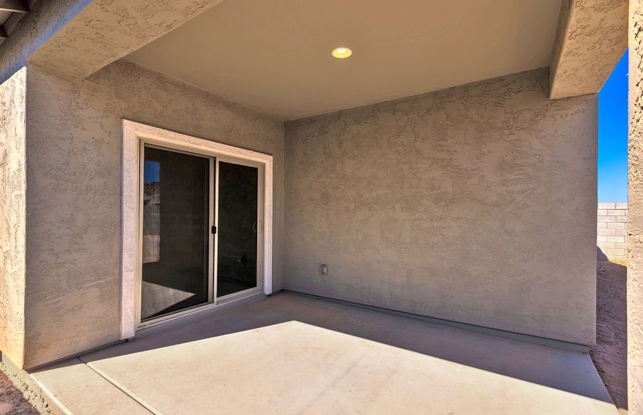 Exterior details and patio area of a home in El Rancho Santa Rosa, Maricopa (Image 19).