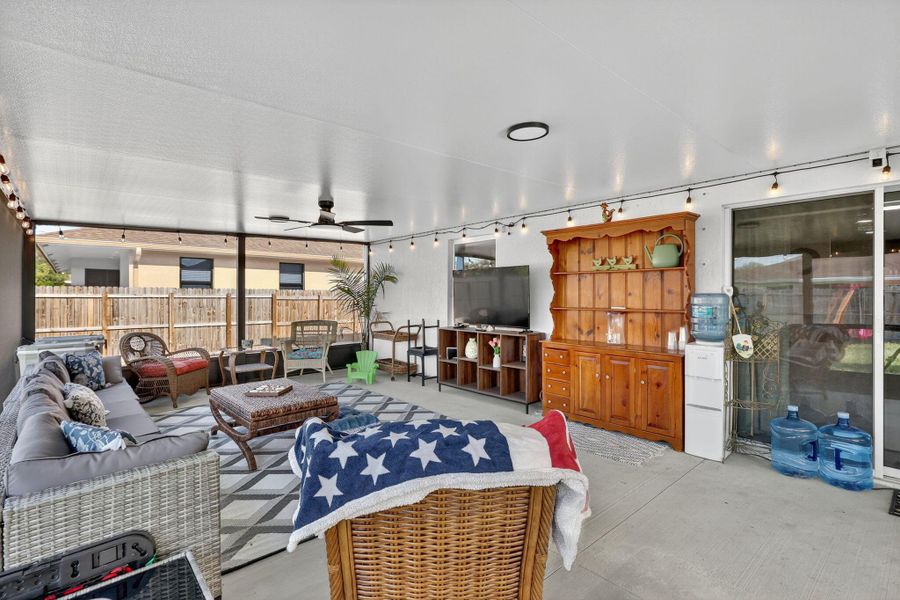 Furnished interior view inside a new home in , Port St. Lucie (Image 11).