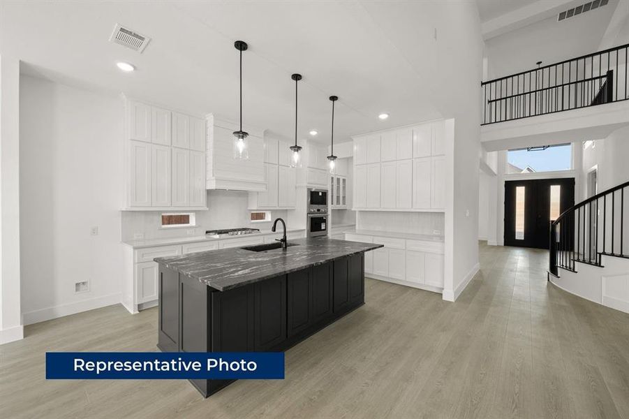 Furnished interior view inside a new home in Collinsbrook Farm, Frisco (Image 5). Furnished interior view inside a new home in Collinsbrook Farm, Frisco (Image 5).