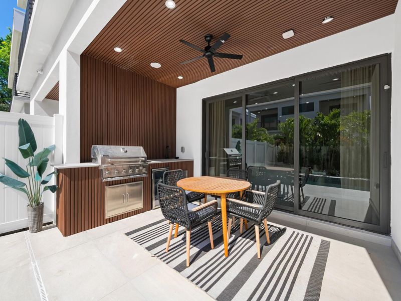 Community amenities in , Fort Lauderdale (Image 43). Community amenities in , Fort Lauderdale (Image 43).