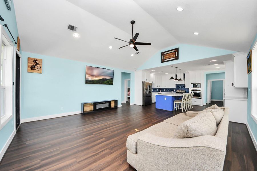 Image 46 of a home in .