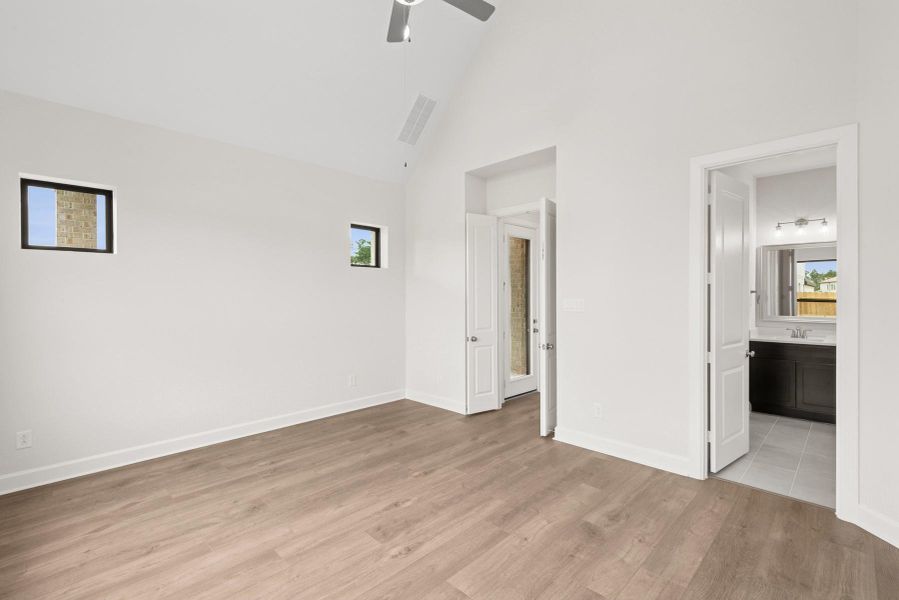 Spacious, unfurnished interior of a new home in ARTAVIA 45' Homesites, Conroe (Image 23).