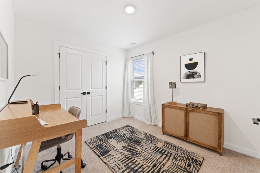 Representative furnished interior of a home built from the Raycord by Hunter Quinn Homes in Westgate Village Townes, Spartanburg (Image 9). Representative furnished interior of a home built from the Raycord by Hunter Quinn Homes in Westgate Village Townes, Spartanburg (Image 9).