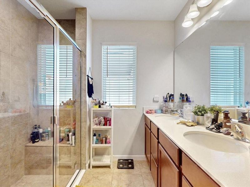 Furnished interior view inside a new home in , Davenport (Image 28).