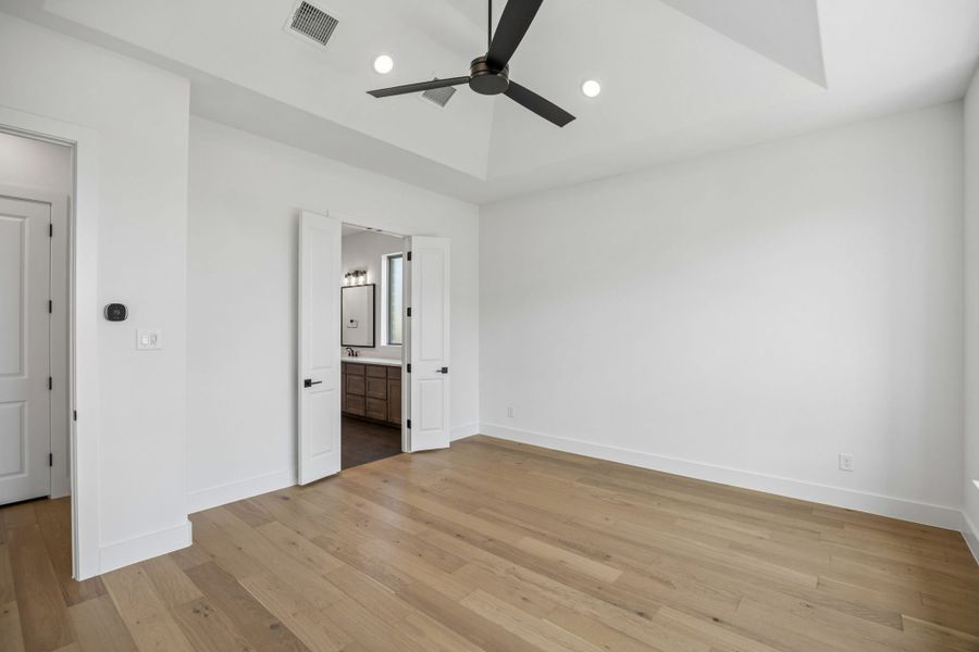 Spacious, unfurnished interior of a new home in The Parks at Wilson Creek, Celina (Image 42).