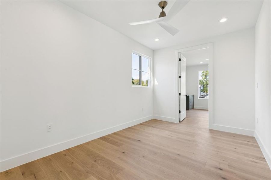 Spacious, unfurnished interior of a new home in , Dallas (Image 23).