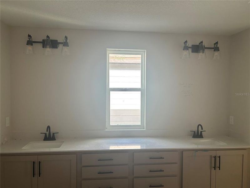 Image 41 of a home in Oakfield Trails.