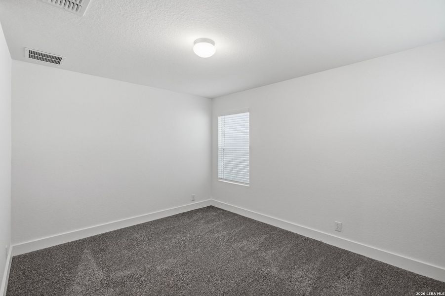 Spacious, unfurnished interior of a new home in Prominence, San Antonio (Image 36).