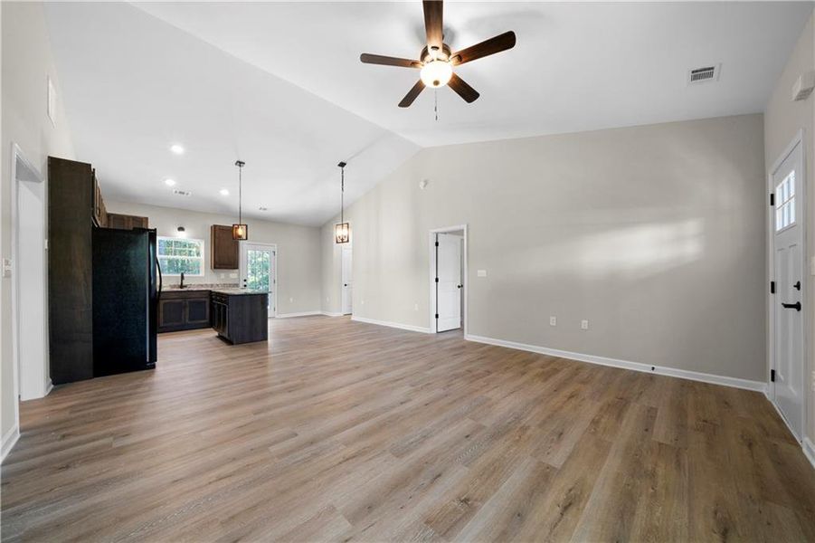 Spacious, unfurnished interior of a new home in , Cedartown (Image 15). Spacious, unfurnished interior of a new home in , Cedartown (Image 15).