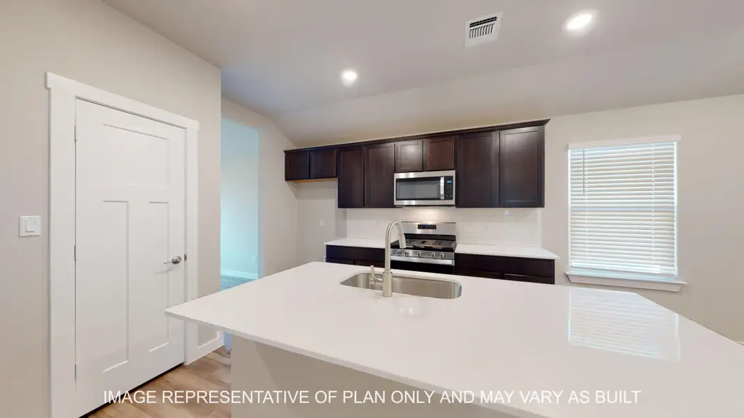 Furnished interior view inside a new home in Turnbo Ranch, Killeen (Image 5).