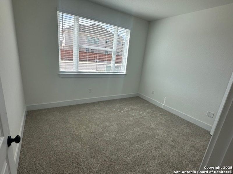 Spacious, unfurnished interior of a new home in Stillwater Ranch, San Antonio (Image 19).