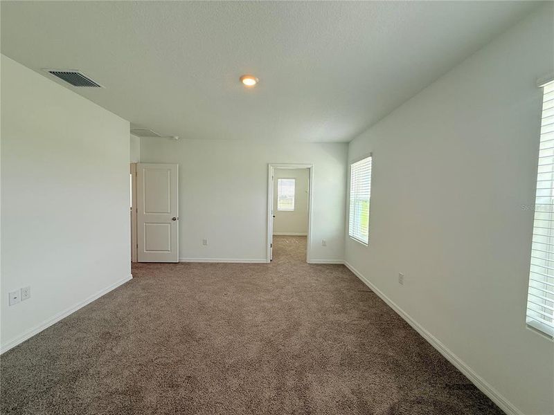 Spacious, unfurnished interior of a new home in Mirada, San Antonio (Image 28). Spacious, unfurnished interior of a new home in Mirada, San Antonio (Image 28).