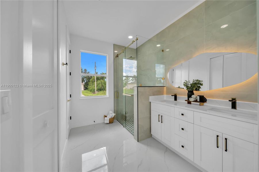 Furnished interior view inside a new home in , Lehigh Acres (Image 6).