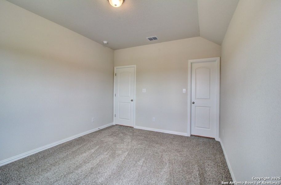 Spacious, unfurnished interior of a new home in Clear Creek, New Braunfels (Image 18).
