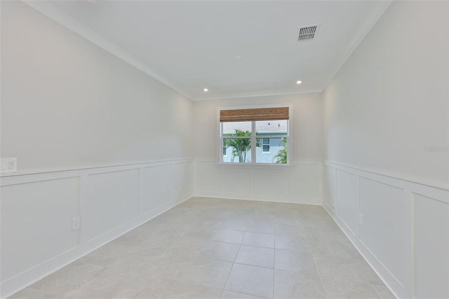 Spacious, unfurnished interior of a new home in , Parrish (Image 19).