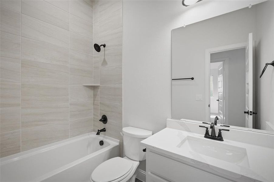 Furnished interior view inside a new home in Meadow Vista, Anna (Image 9).