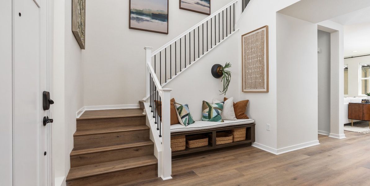 Horizon at Cascade Landing - 1440x724 (21)