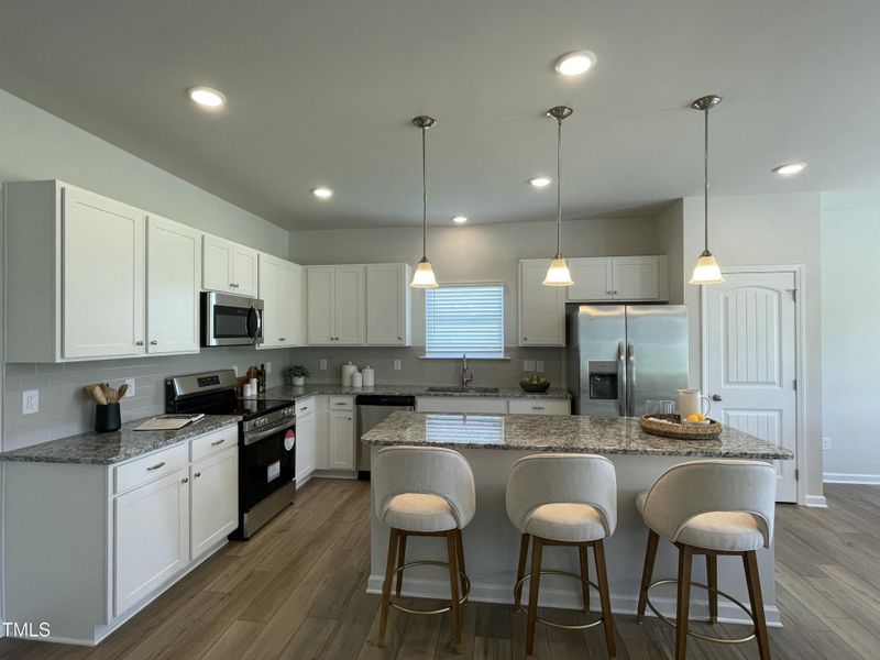 20250809_174643880_iOS