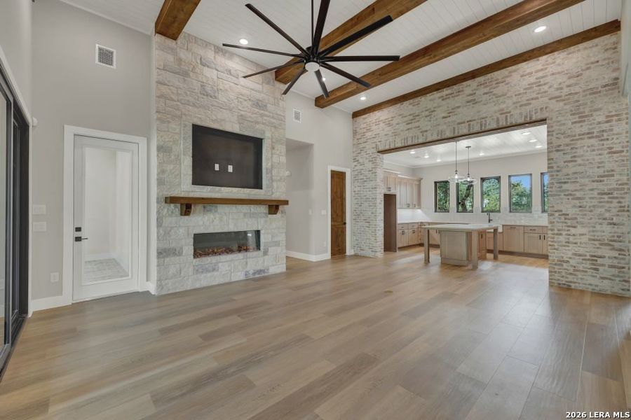 Spacious, unfurnished interior of a new home in , Spring Branch (Image 36). Spacious, unfurnished interior of a new home in , Spring Branch (Image 36).