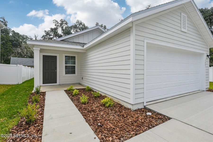 Exterior details and patio area of a home in Kings Landing, Jacksonville (Image 3). Exterior details and patio area of a home in Kings Landing, Jacksonville (Image 3).